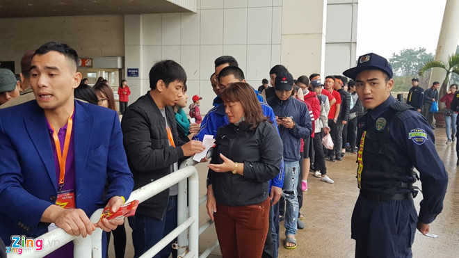 Chung kết U23 châu Á: CĐV Việt Nam sôi động trước giờ G Chung kết U23 châu Á: CĐV Việt Nam sôi động trước giờ G